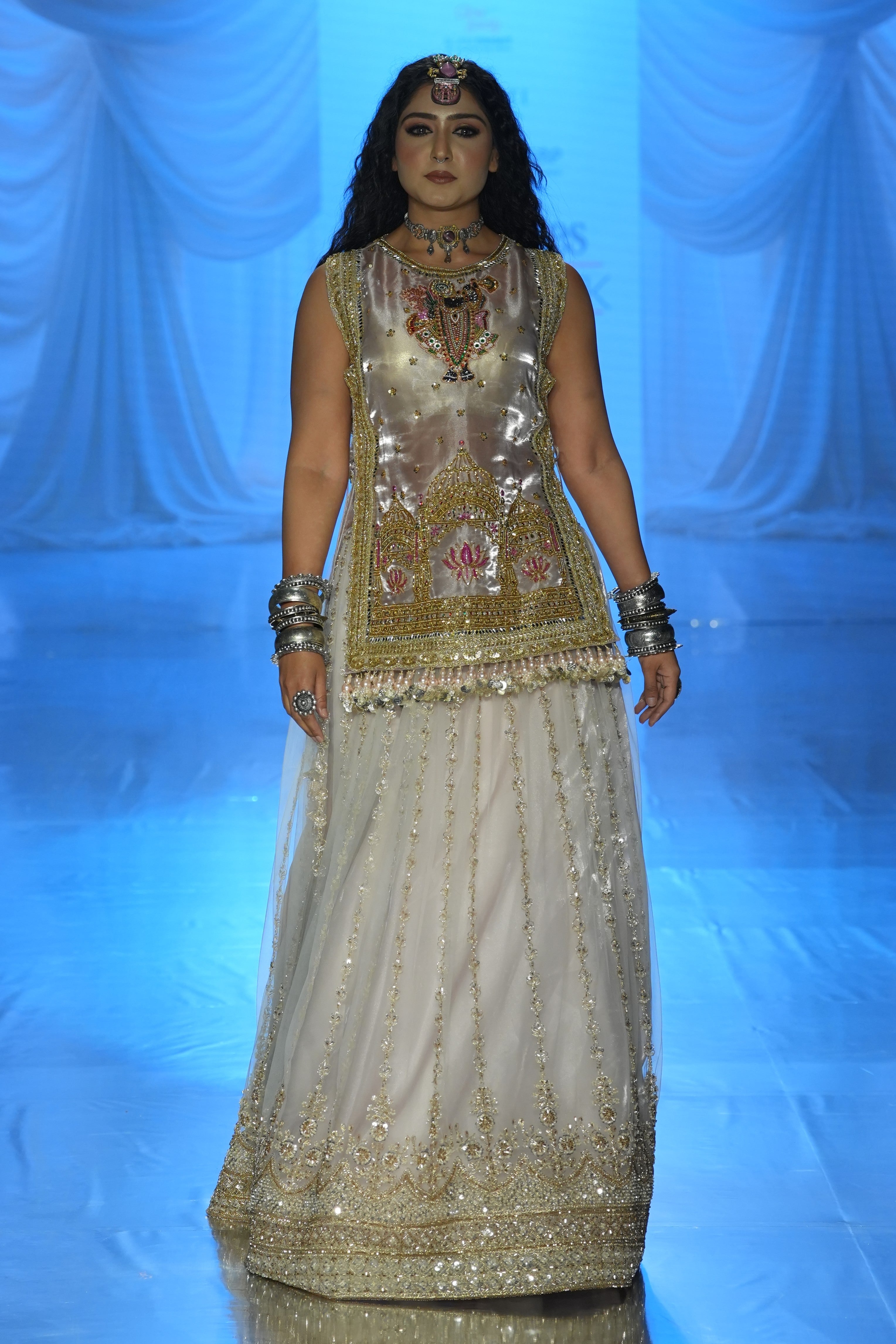 Ghagara set