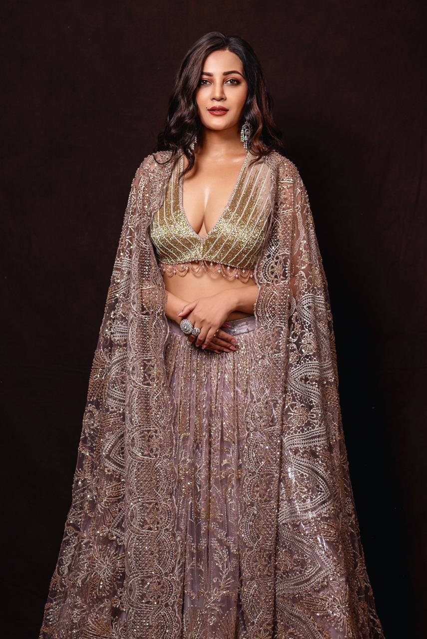 Gold metallic cutdana embroidery lehenga set