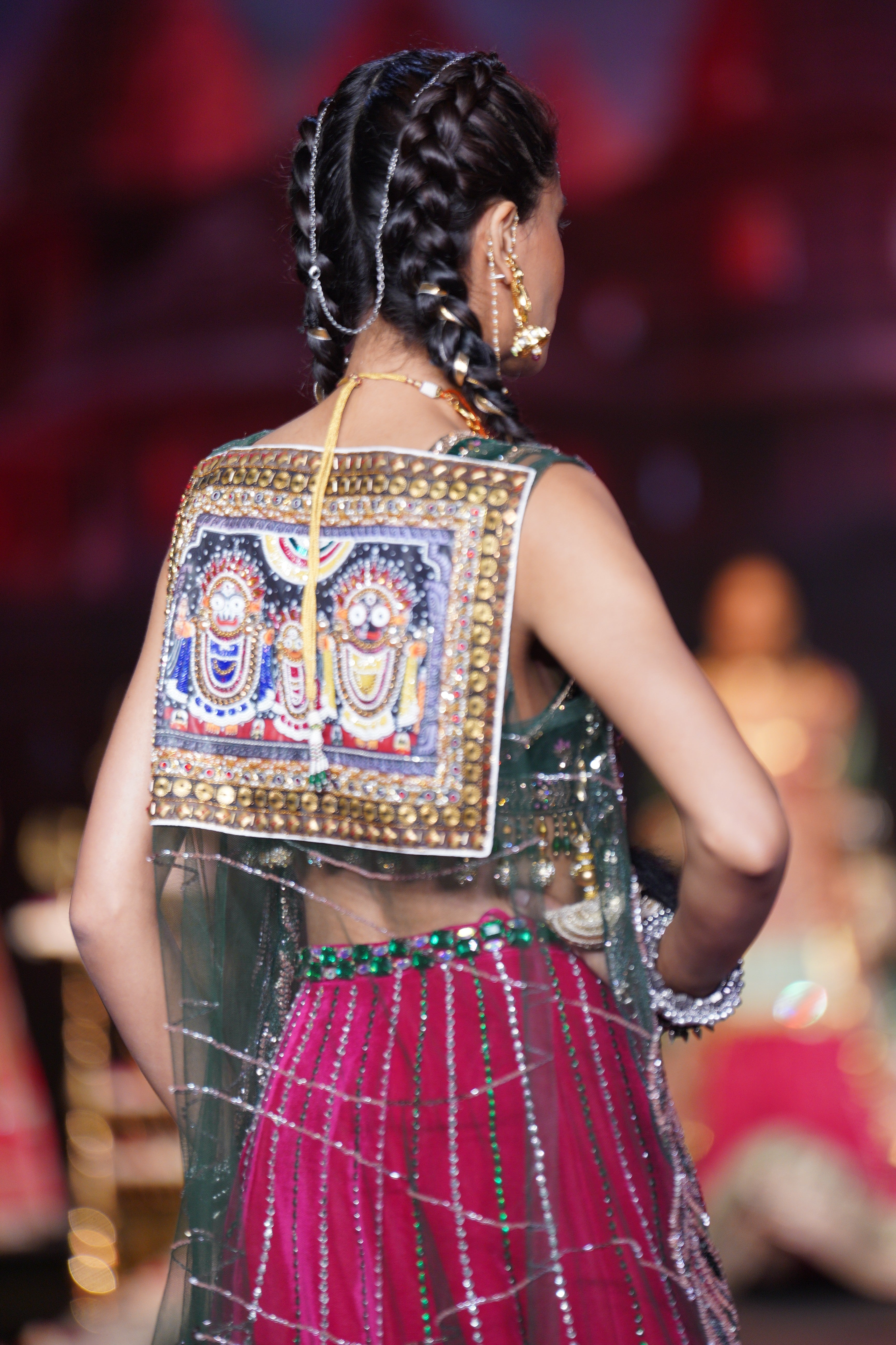 Dual tone lehenga set with jagannath print on cape