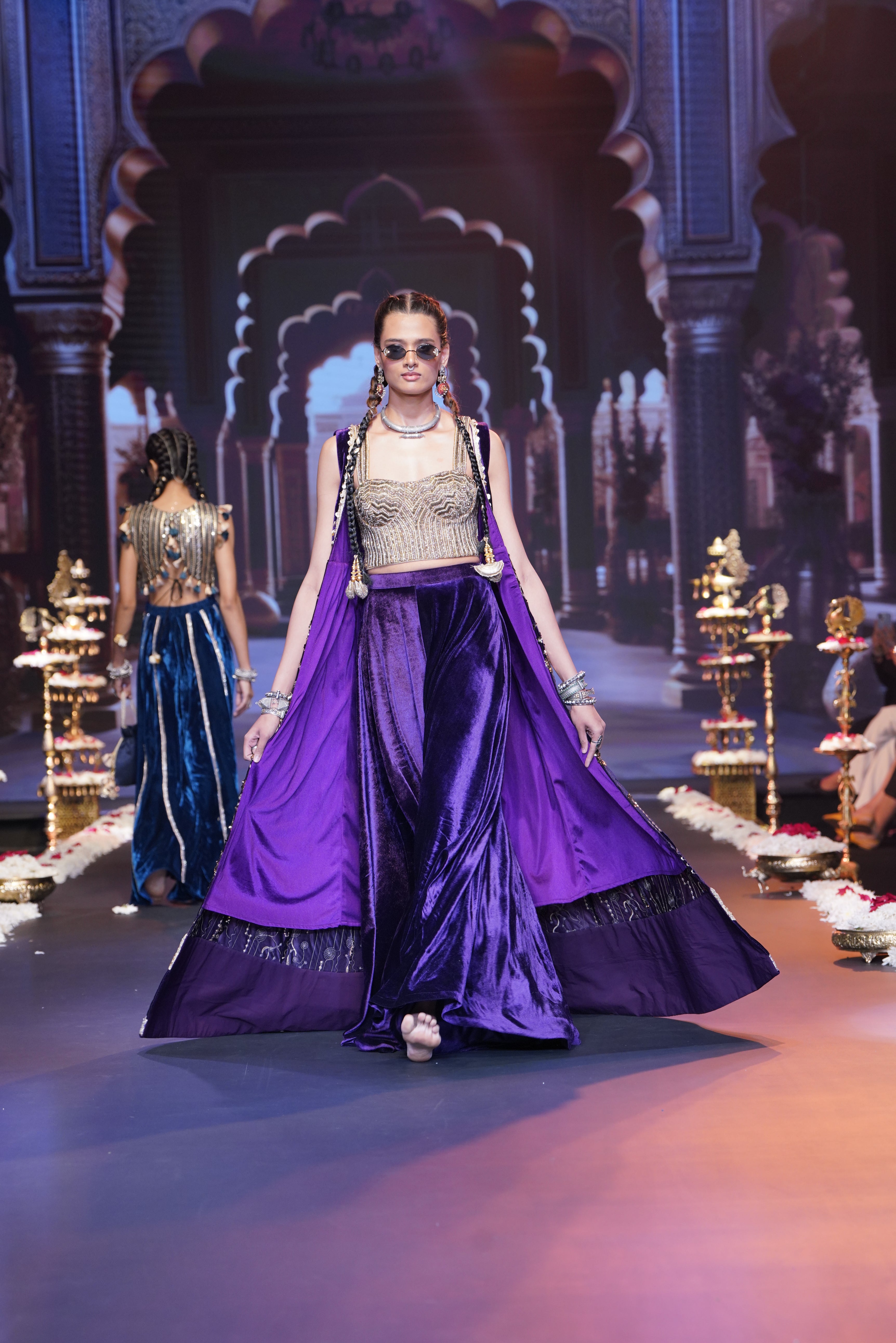 Purple embroidered three – piece set