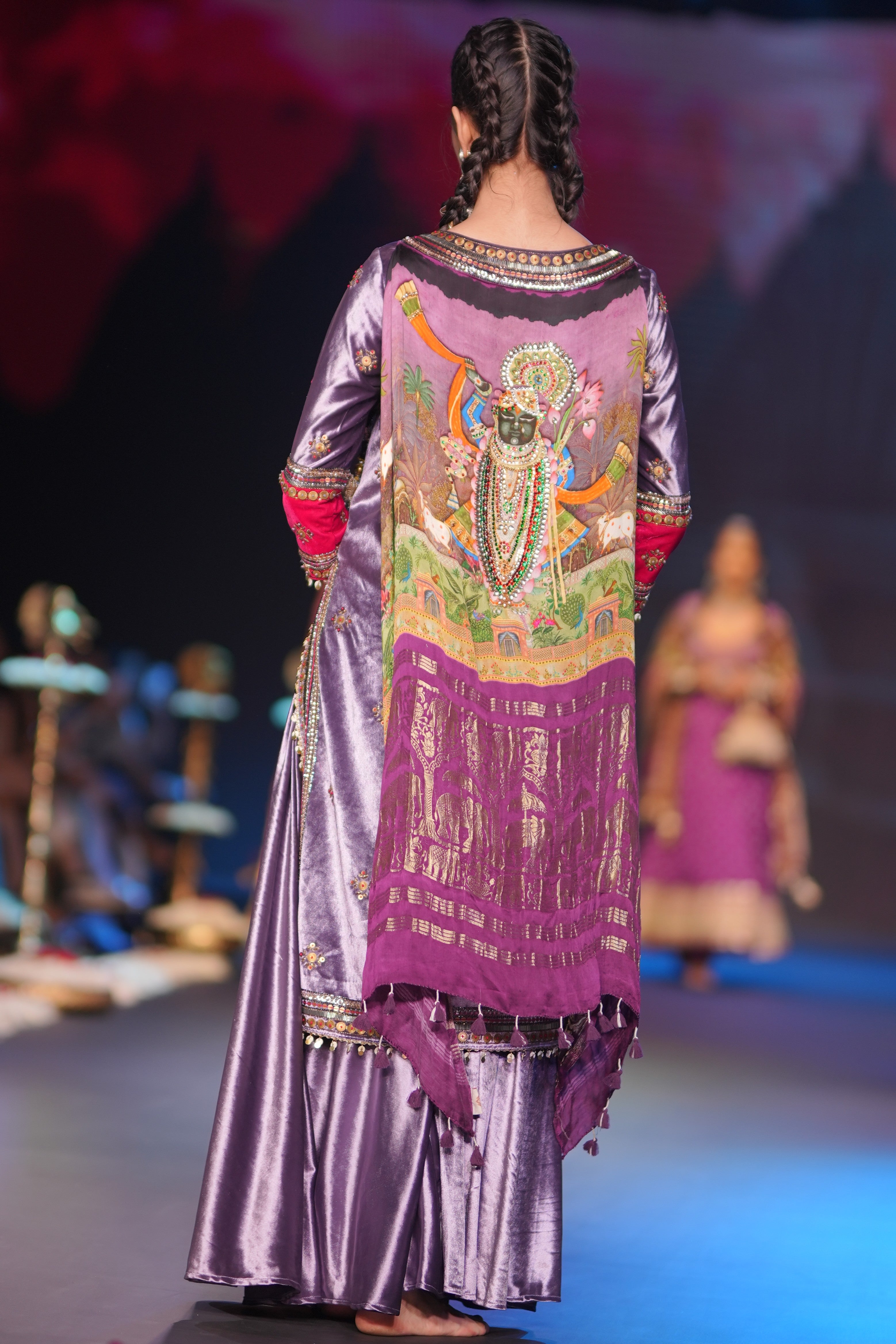 Lilac kurta with Srinathji print embroidered set
