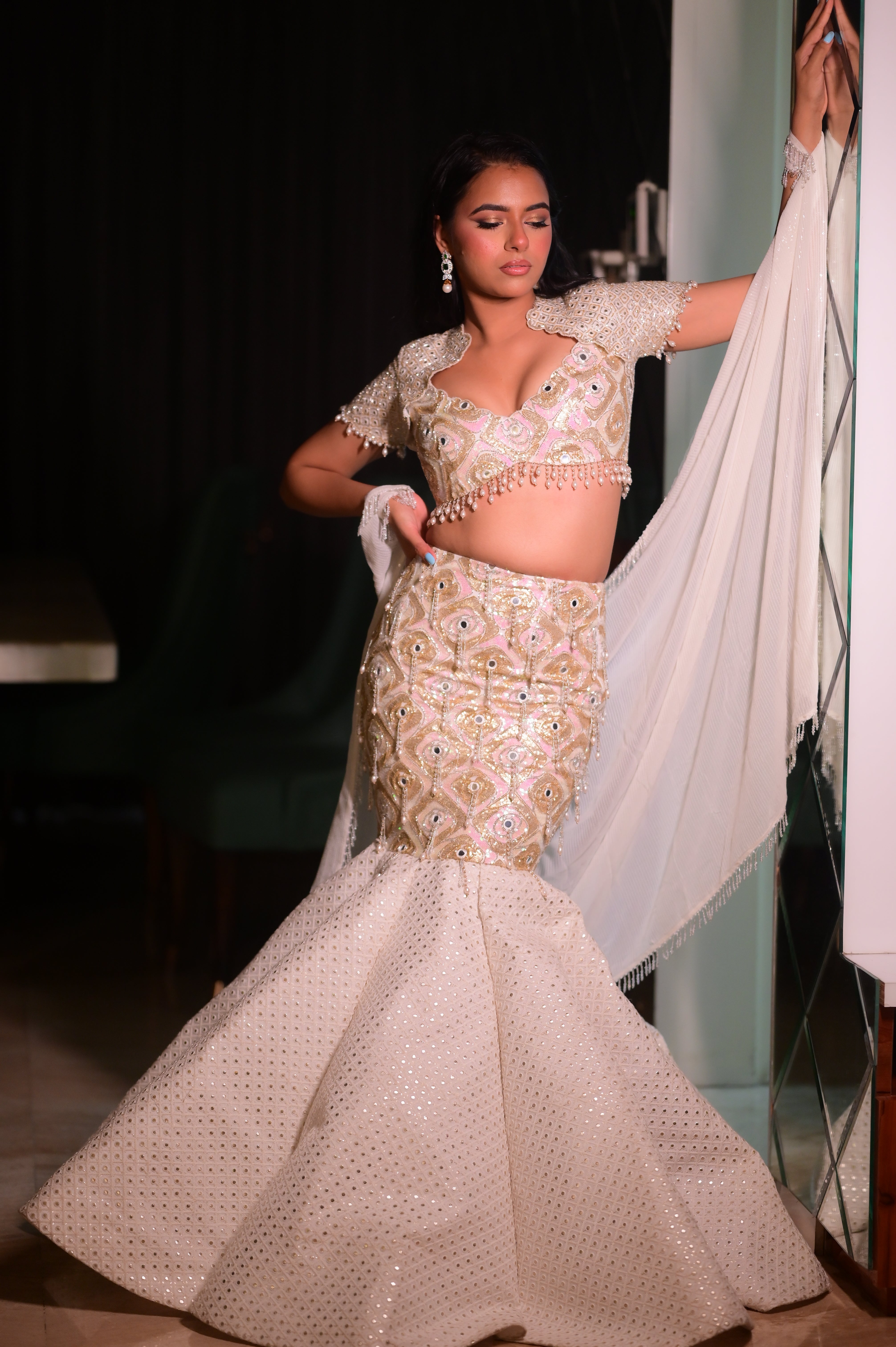 White sequin mermaid cut three - piece set