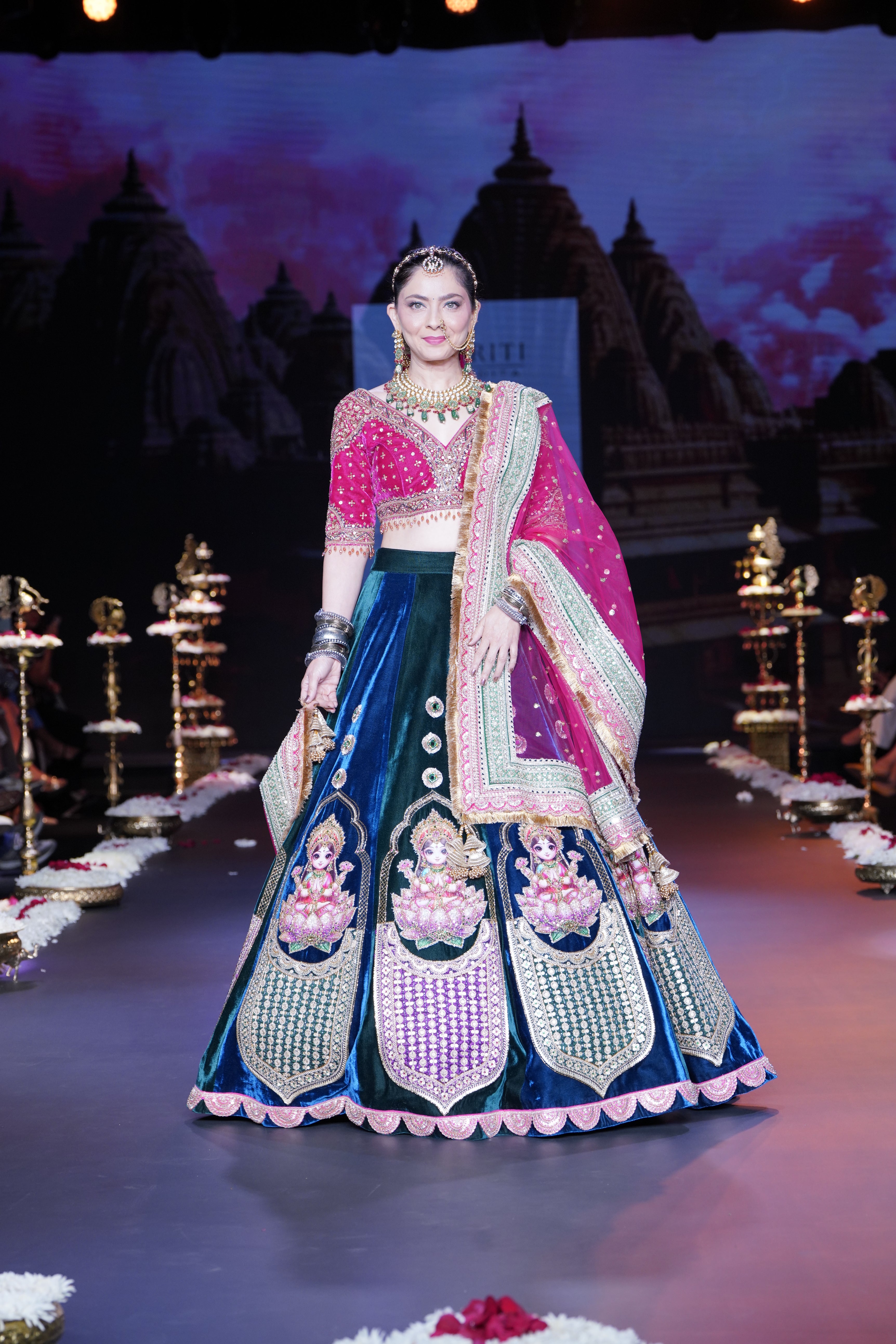 Two tone lehenga set with laxmiji print