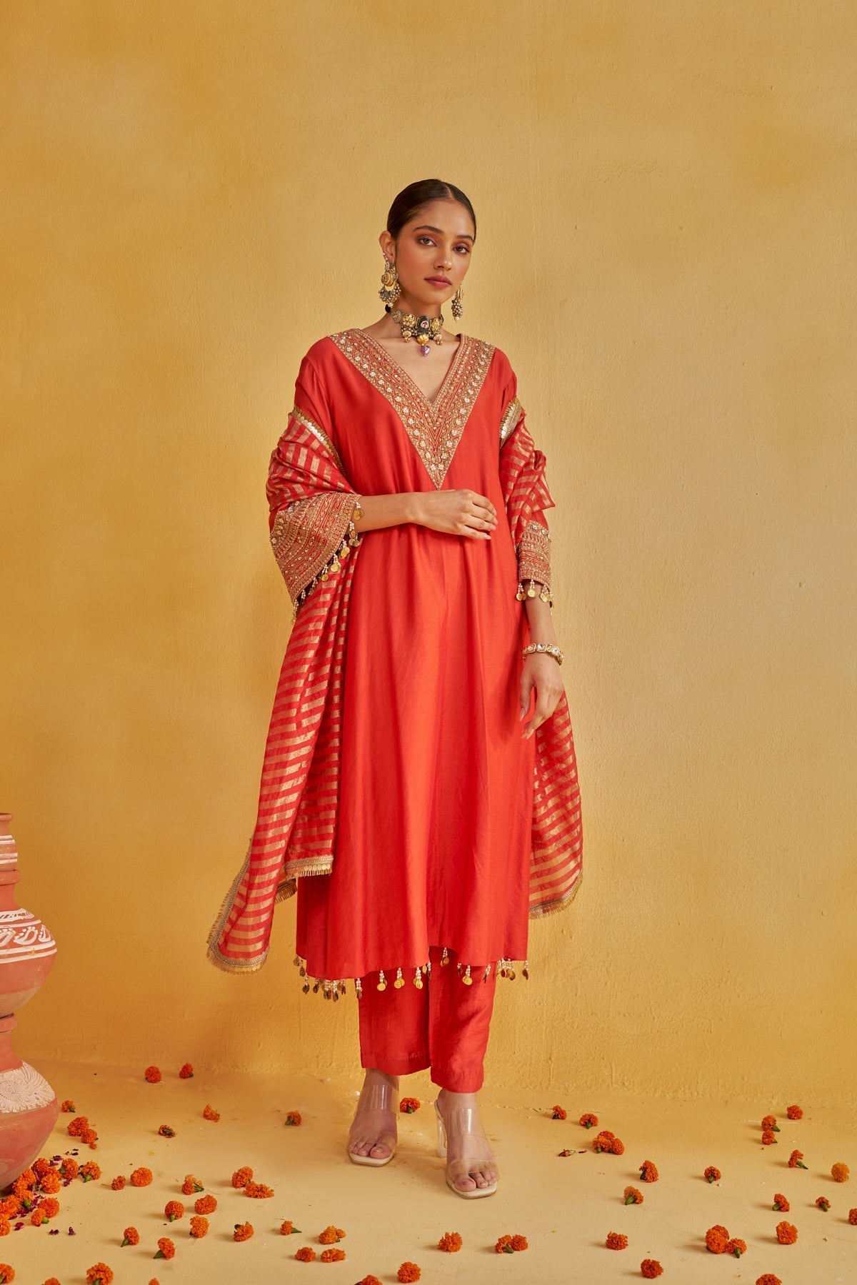 SHUBH MAI KURTA SET